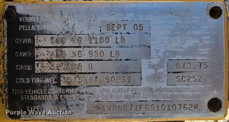 image for item JL9356 2005 Vermeer SC252  stump grinder