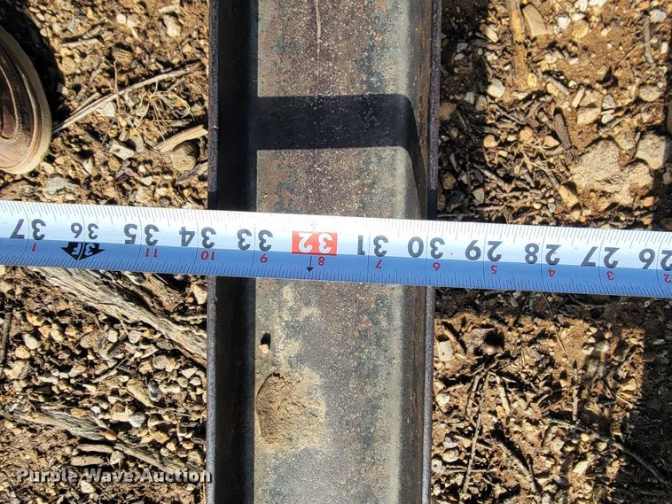 image for item JL9356 2005 Vermeer SC252  stump grinder