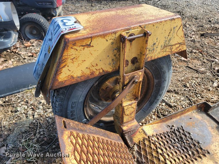 image for item JL9356 2005 Vermeer SC252  stump grinder