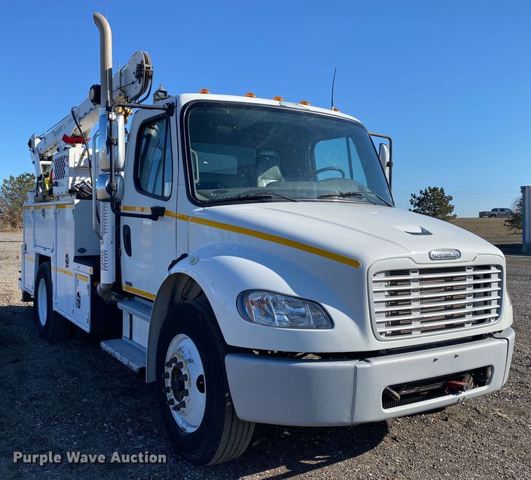 image for item JW9171 2010 Freightliner M2  utility / service truck