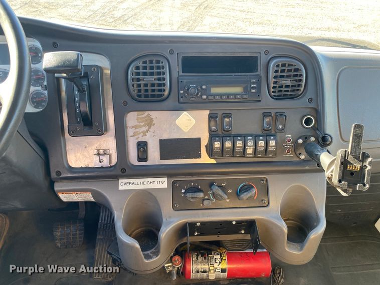 image for item JW9171 2010 Freightliner M2  utility / service truck