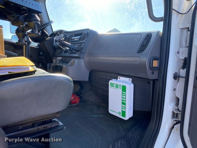 image for item JW9171 2010 Freightliner M2  utility / service truck