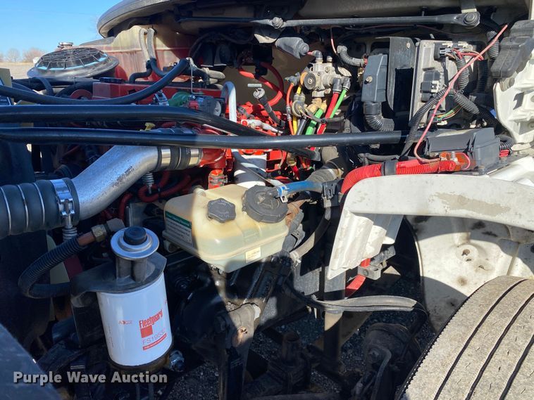 image for item JW9171 2010 Freightliner M2  utility / service truck