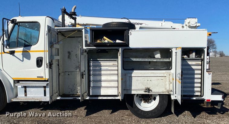 image for item JW9171 2010 Freightliner M2  utility / service truck