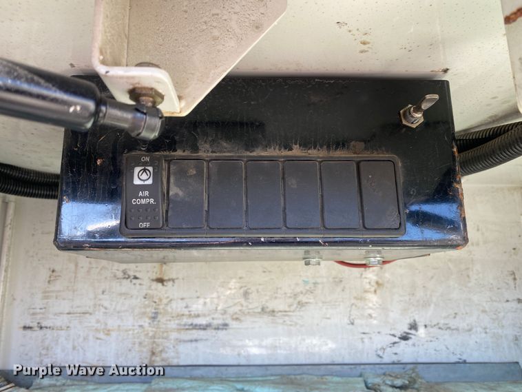 image for item JW9171 2010 Freightliner M2  utility / service truck