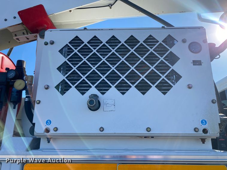 image for item JW9171 2010 Freightliner M2  utility / service truck