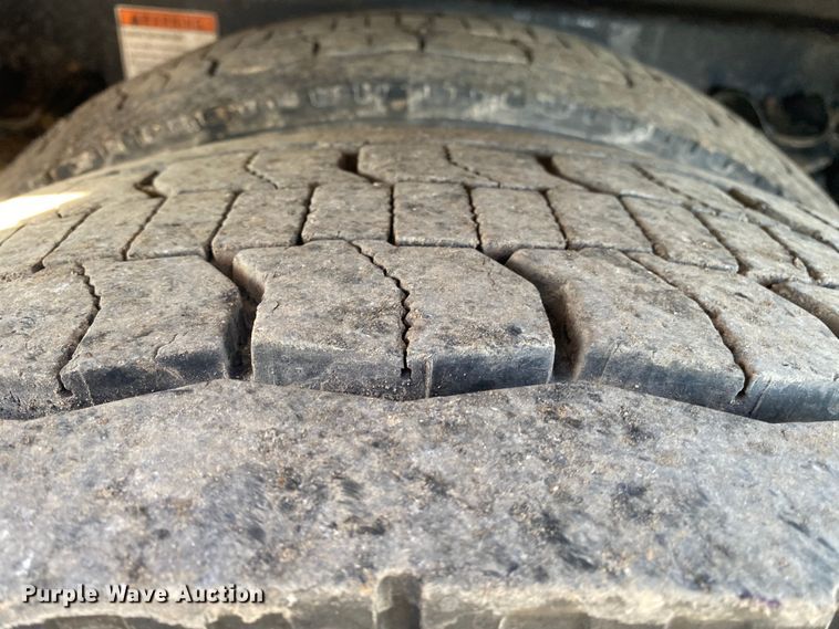 image for item JW9171 2010 Freightliner M2  utility / service truck