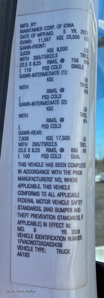 image for item JW9171 2010 Freightliner M2  utility / service truck