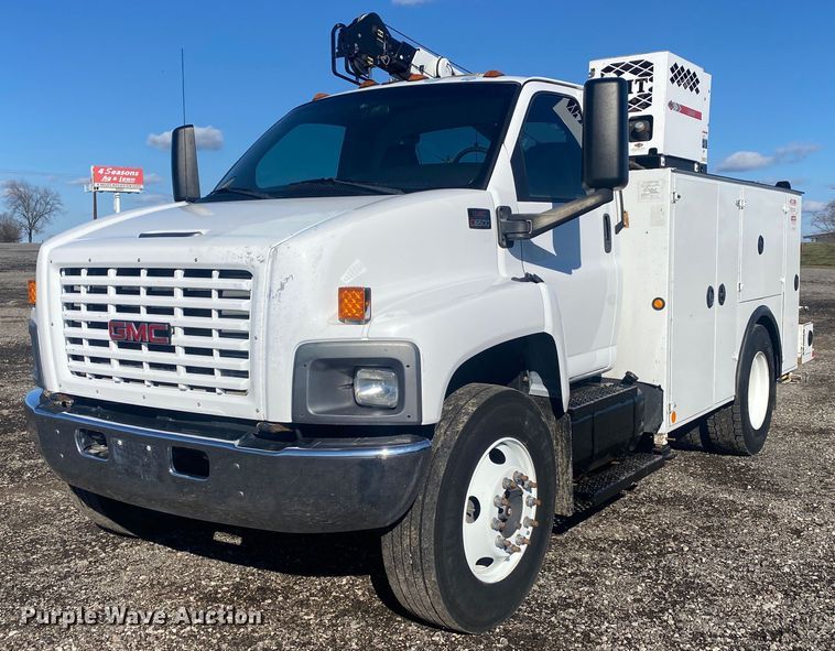 image for item KB9567 2006 GMC C6500  utility / service truck