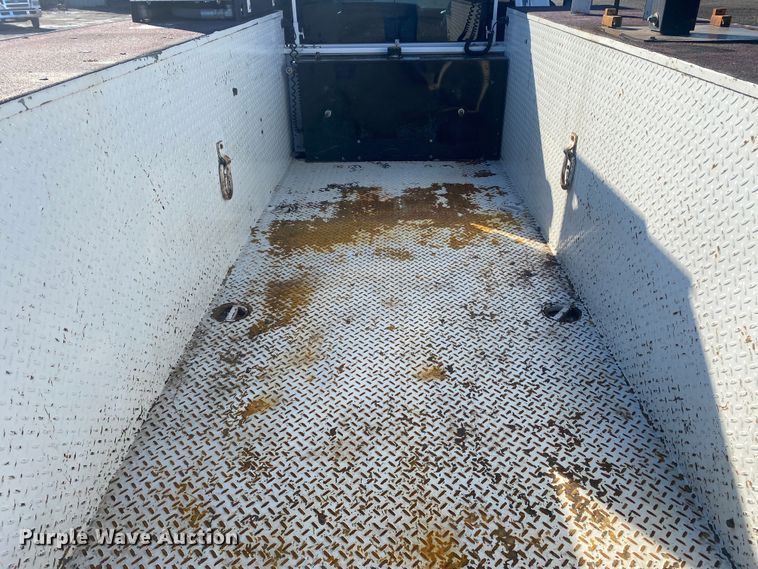 image for item KB9567 2006 GMC C6500  utility / service truck