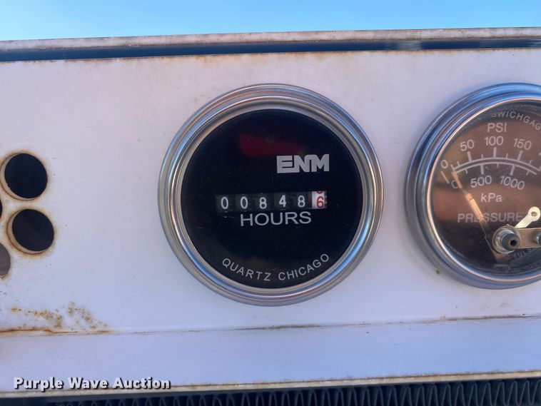 image for item KB9567 2006 GMC C6500  utility / service truck