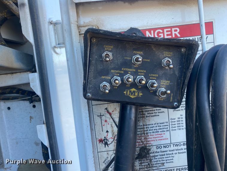 image for item KB9567 2006 GMC C6500  utility / service truck