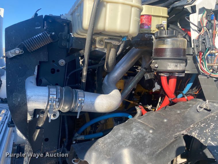 image for item KB9567 2006 GMC C6500  utility / service truck