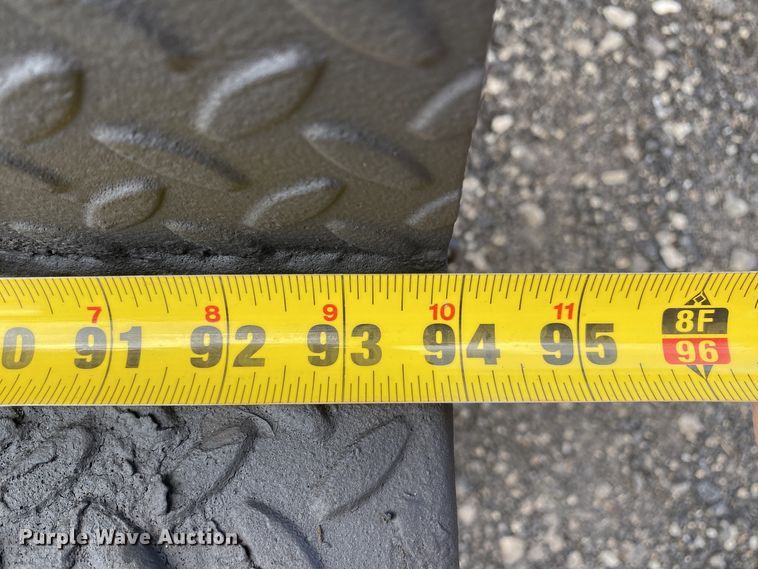 image for item KB9574 1998 GMC C5500  utility / service truck