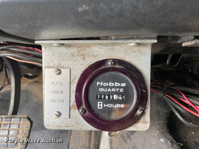 image for item KB9574 1998 GMC C5500  utility / service truck