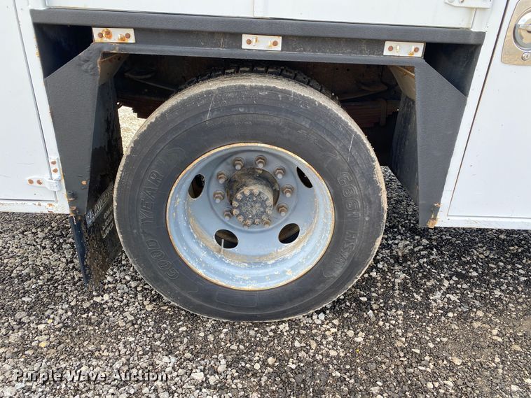 image for item KB9574 1998 GMC C5500  utility / service truck