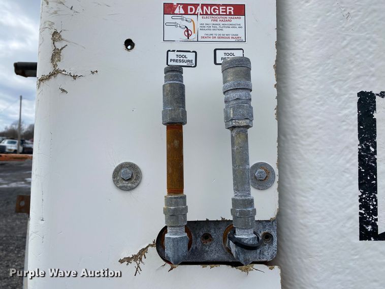 image for item KB9576 2008 Ford F550 Super Duty  bucket truck