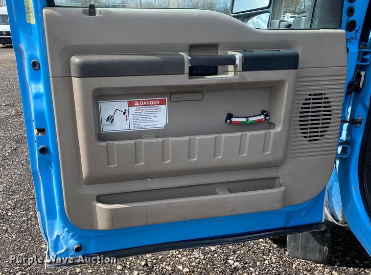image for item KB9576 2008 Ford F550 Super Duty  bucket truck