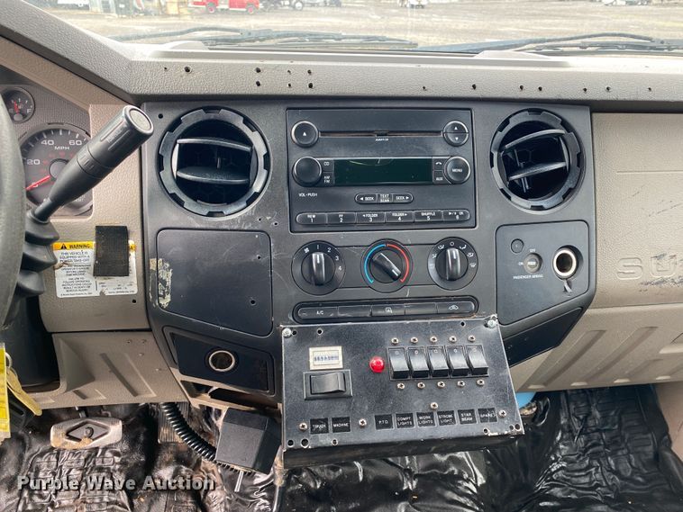 image for item KB9576 2008 Ford F550 Super Duty  bucket truck