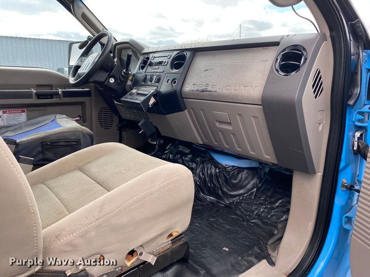 image for item KB9576 2008 Ford F550 Super Duty  bucket truck