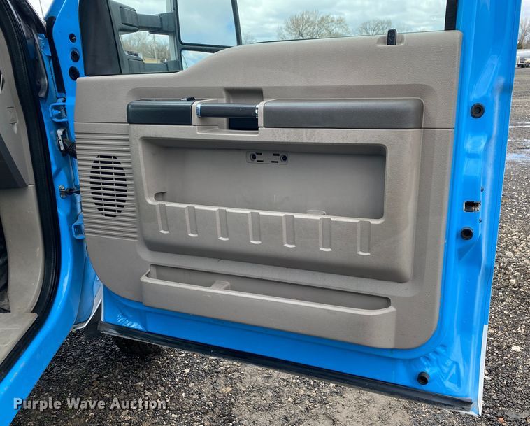 image for item KB9576 2008 Ford F550 Super Duty  bucket truck