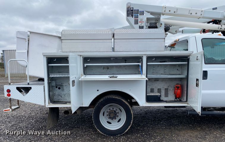 image for item KB9577 2011 Ford F550 Super Duty  bucket truck