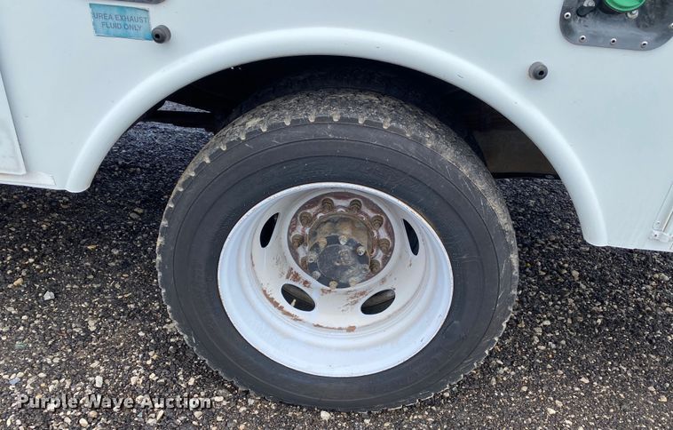 image for item KB9577 2011 Ford F550 Super Duty  bucket truck