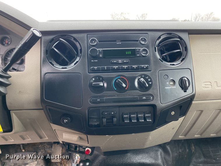 image for item KB9593 2008 Ford F450 Super Duty  utility / service truck