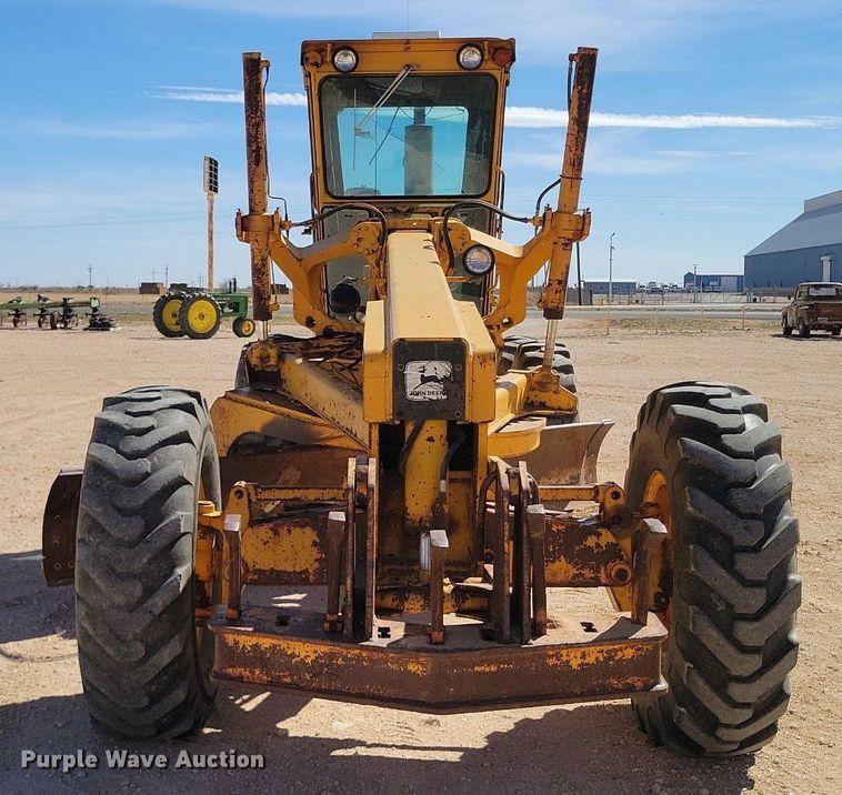 image for item KD9289 1978 John Deere 770A  motor grader