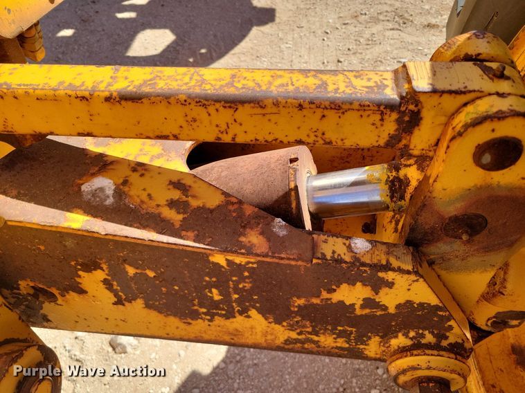 image for item KD9289 1978 John Deere 770A  motor grader