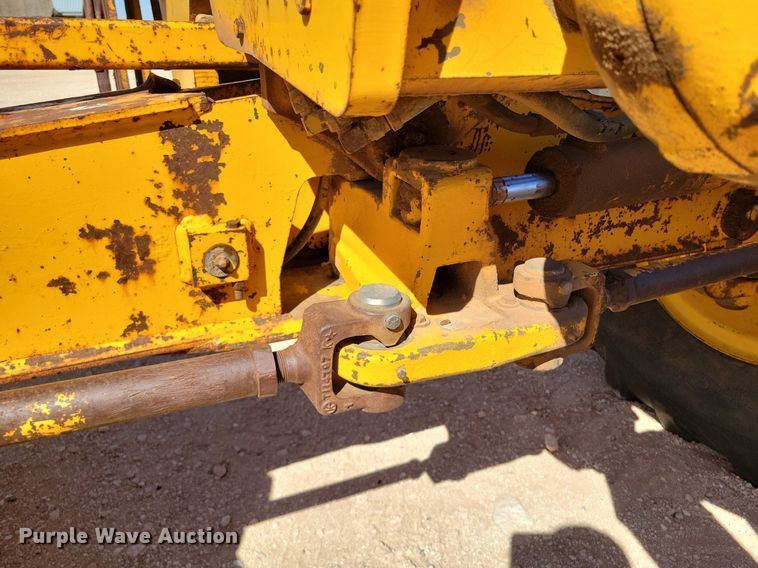 image for item KD9289 1978 John Deere 770A  motor grader