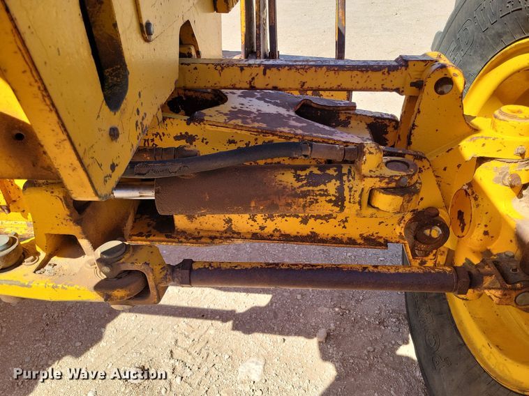 image for item KD9289 1978 John Deere 770A  motor grader