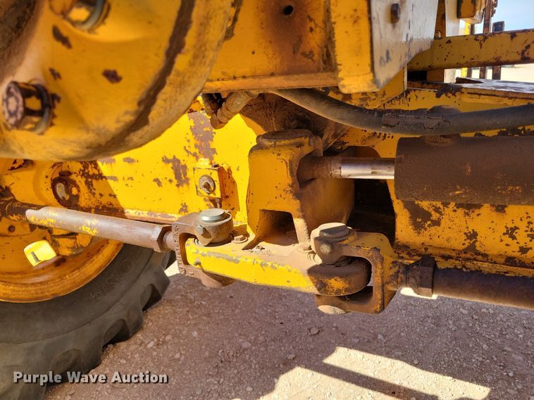 image for item KD9289 1978 John Deere 770A  motor grader