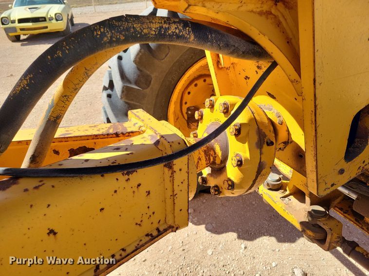 image for item KD9289 1978 John Deere 770A  motor grader