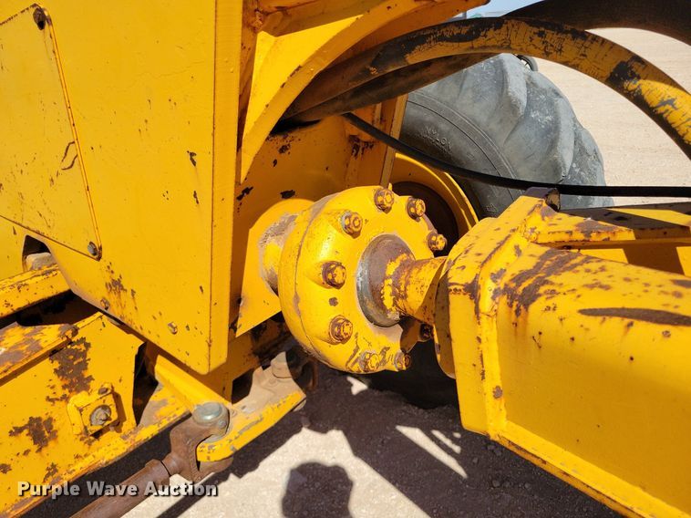 image for item KD9289 1978 John Deere 770A  motor grader