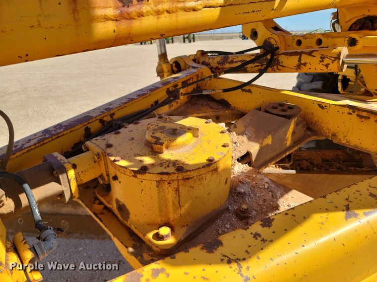 image for item KD9289 1978 John Deere 770A  motor grader