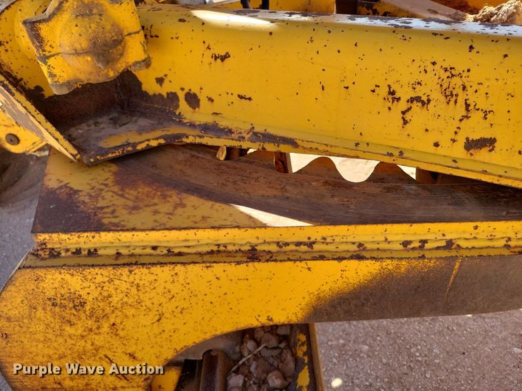 image for item KD9289 1978 John Deere 770A  motor grader