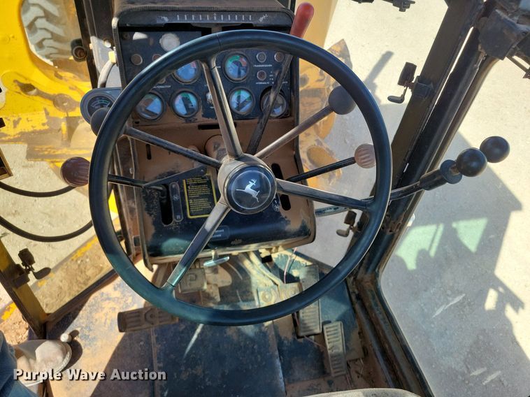 image for item KD9289 1978 John Deere 770A  motor grader