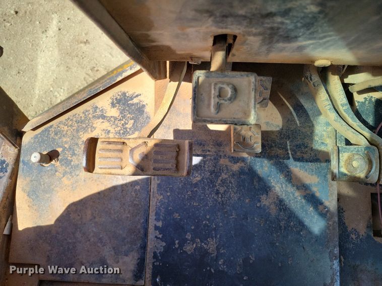 image for item KD9289 1978 John Deere 770A  motor grader