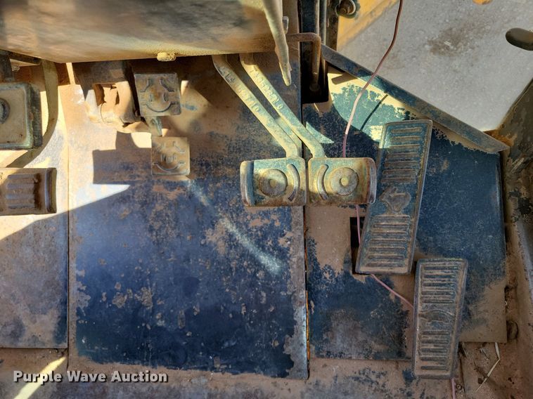 image for item KD9289 1978 John Deere 770A  motor grader