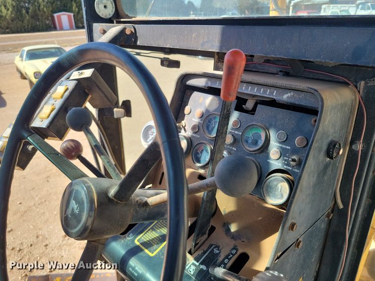 image for item KD9289 1978 John Deere 770A  motor grader