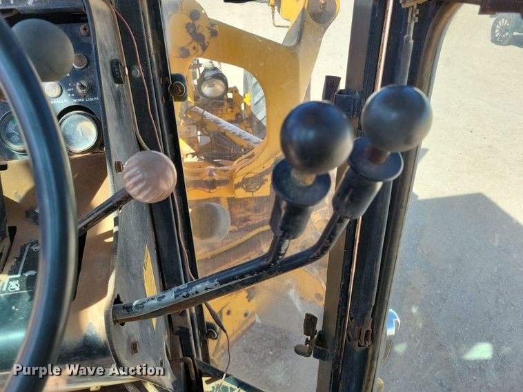 image for item KD9289 1978 John Deere 770A  motor grader