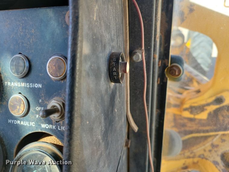 image for item KD9289 1978 John Deere 770A  motor grader