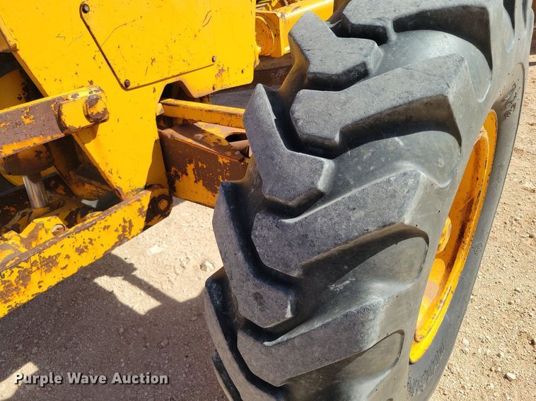 image for item KD9289 1978 John Deere 770A  motor grader