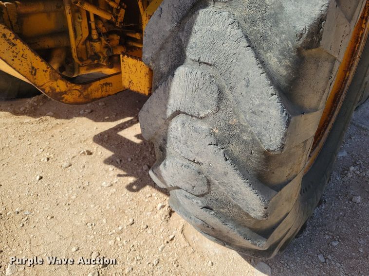 image for item KD9289 1978 John Deere 770A  motor grader