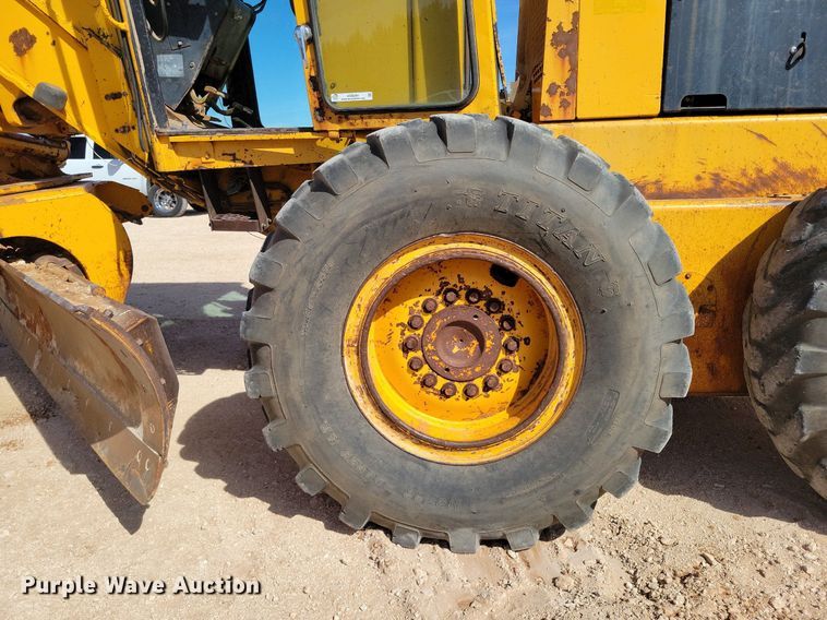 image for item KD9289 1978 John Deere 770A  motor grader