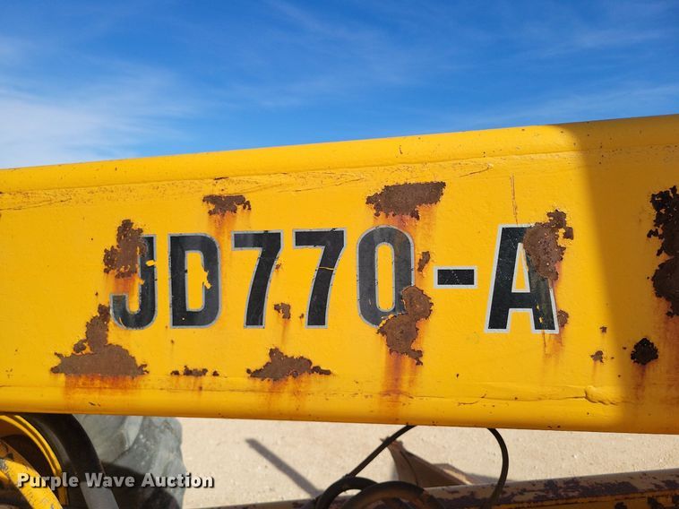 image for item KD9289 1978 John Deere 770A  motor grader