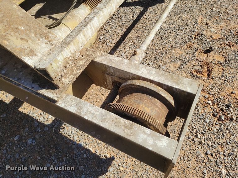 image for item KD9299 Dresser  overhead crane