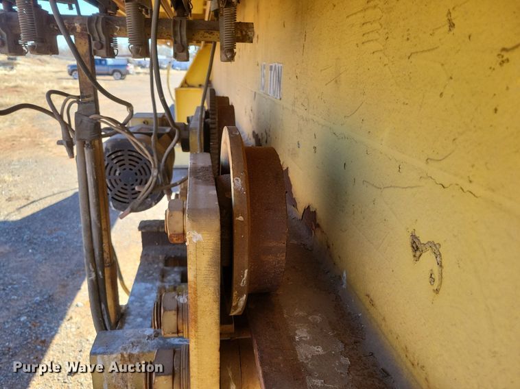 image for item KD9300 Yale DEW15X30RT11S4  overhead crane