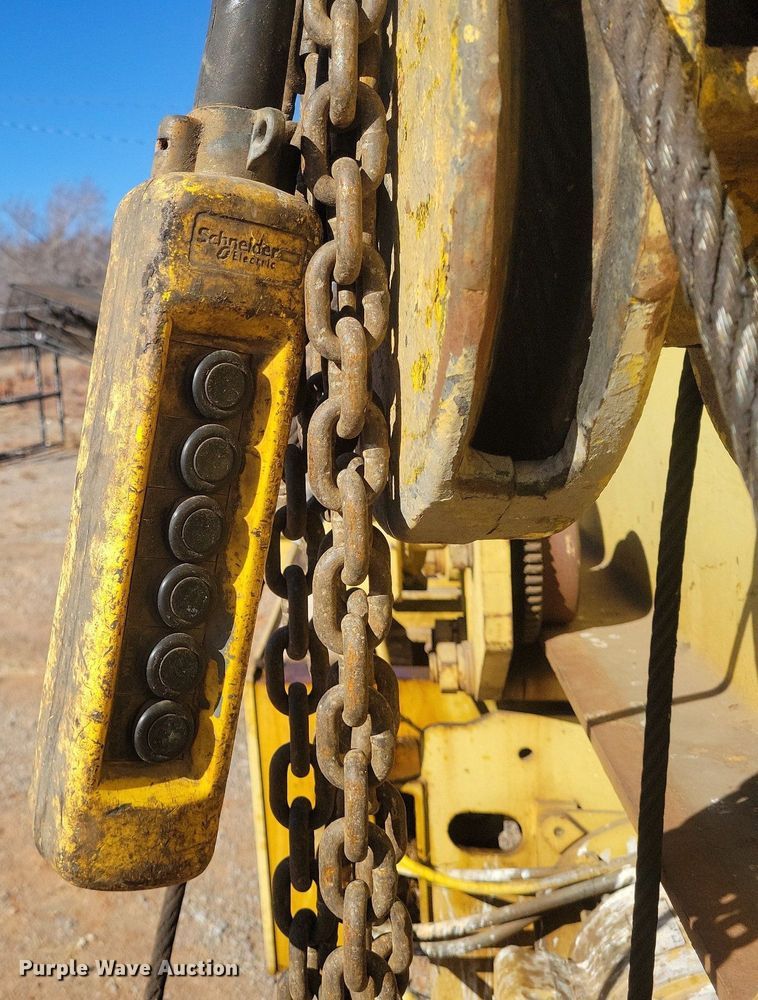 image for item KD9300 Yale DEW15X30RT11S4  overhead crane